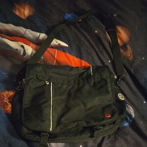 SwissGear Dark Messenger Bag